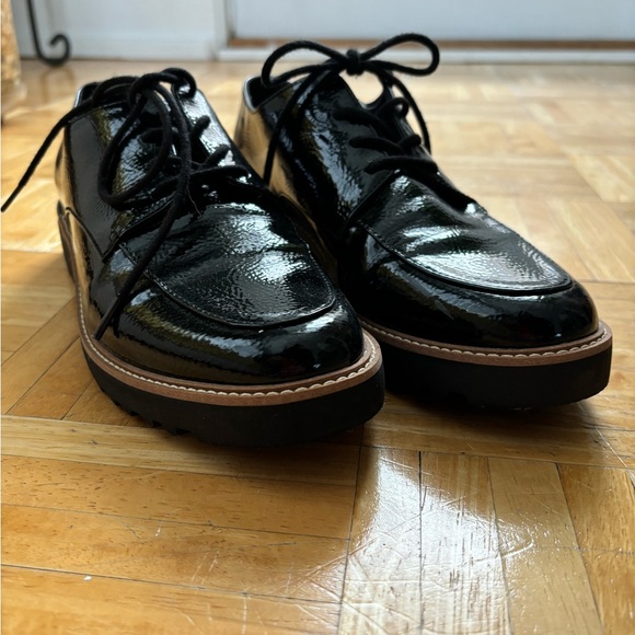 New Franco Sarto Oxfords - Picture 6 of 7